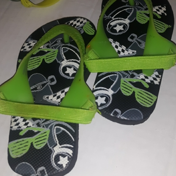 EUC Bundle Toddler Boys Flip Flop Sandals 3 Sets - Picture 13 of 14